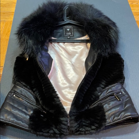Vest - Picture 2 of 16